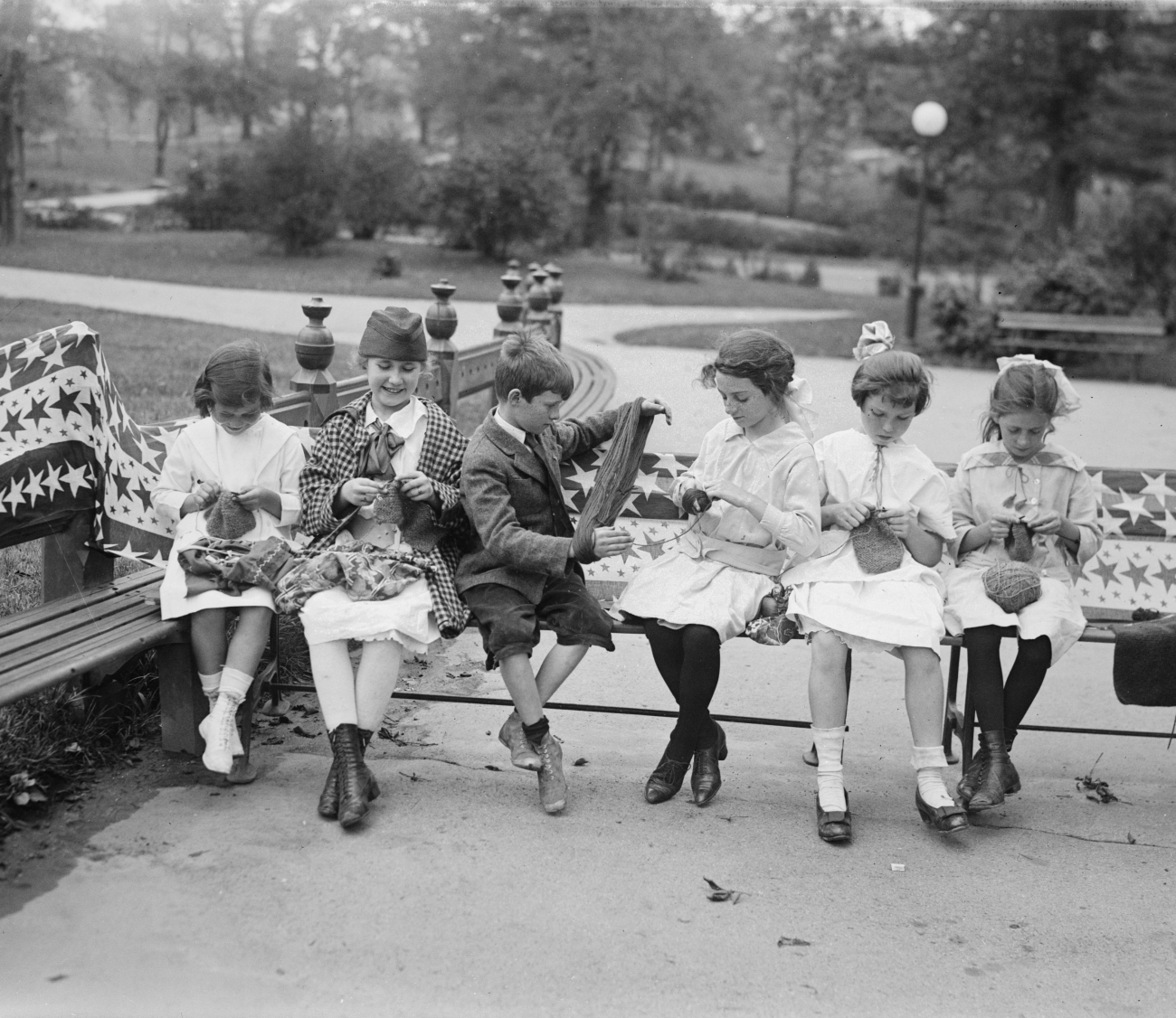 1910s Children's Knitting Bee