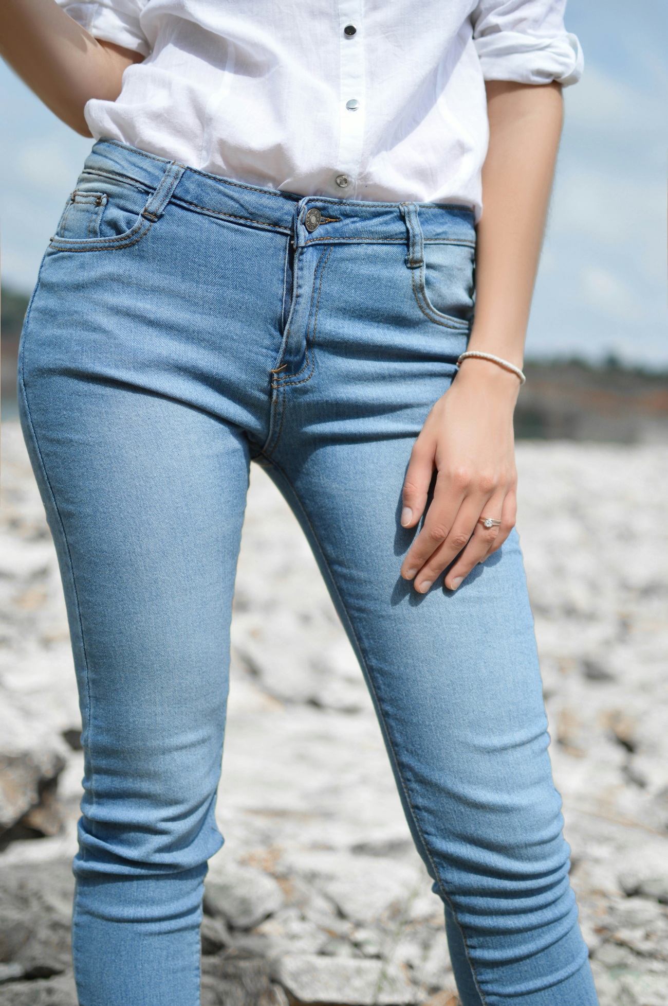 Woman Wearing Light Wash Jeggings