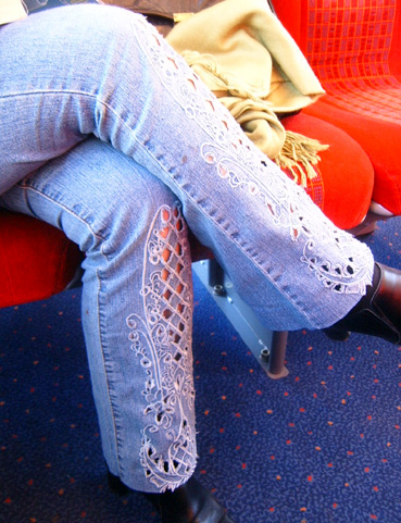 Lace Detail 2000s Jeans