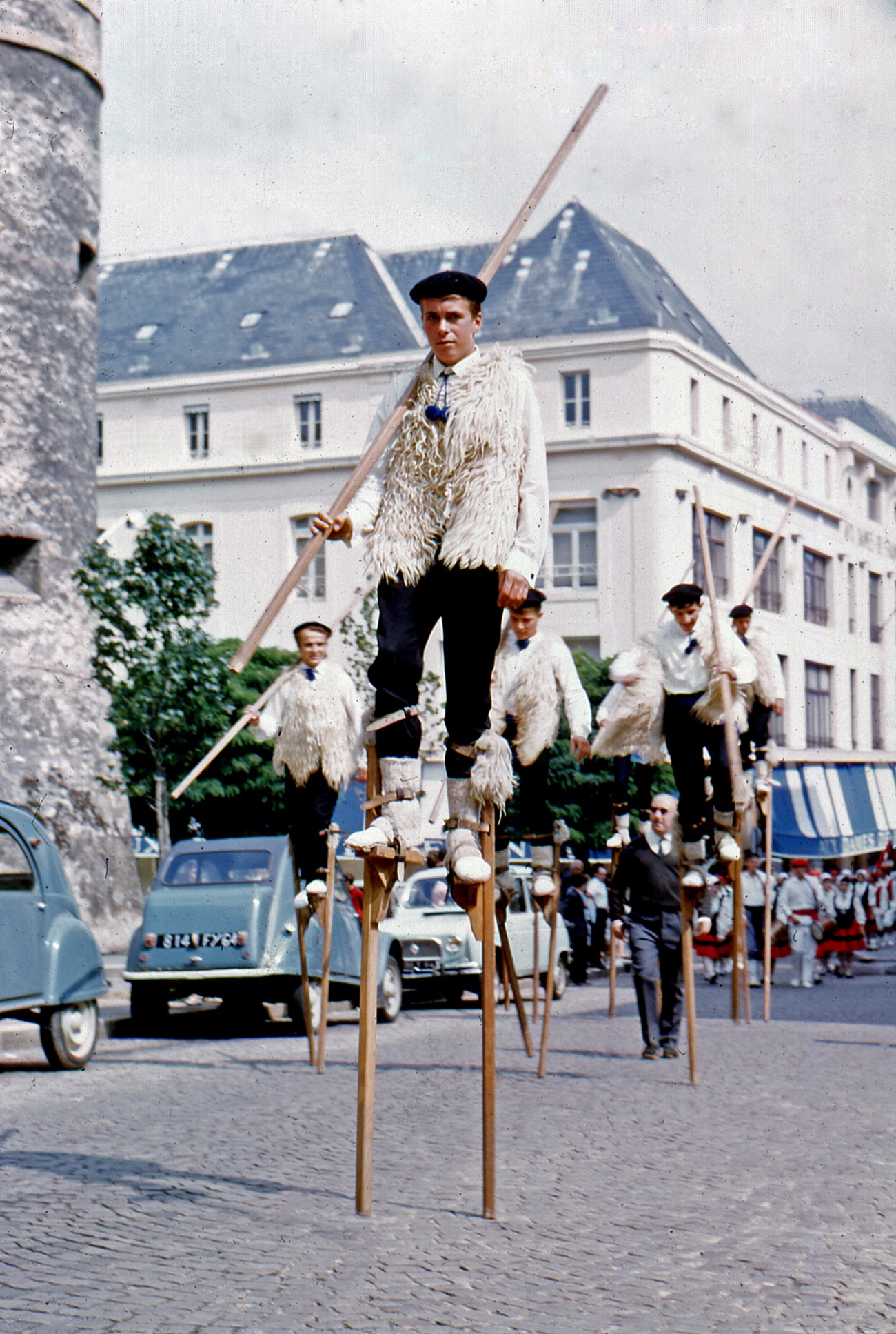 1965 Parade in Byonne with Tchangkats