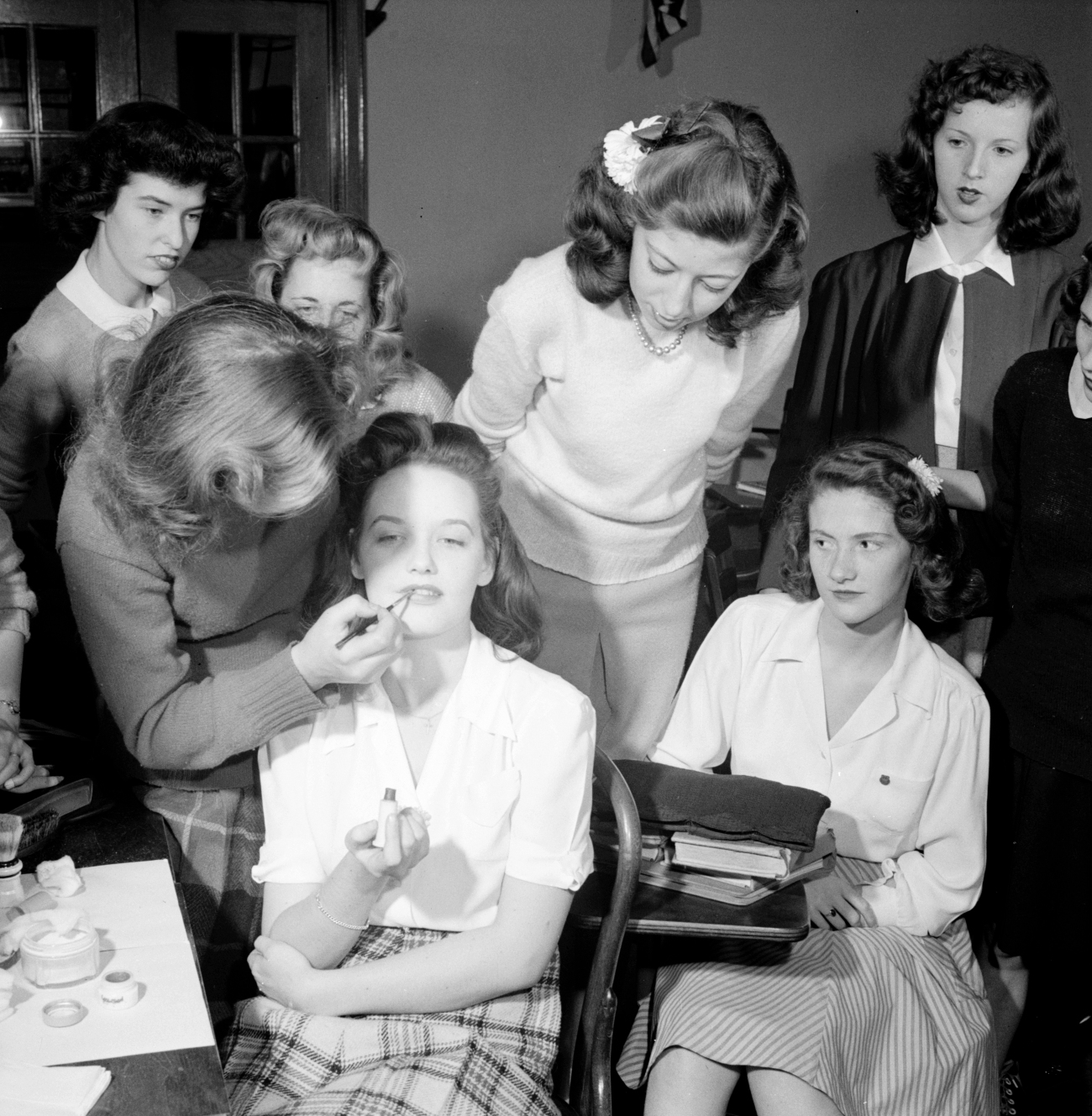 Makeup Workshop for High School Girls 1943