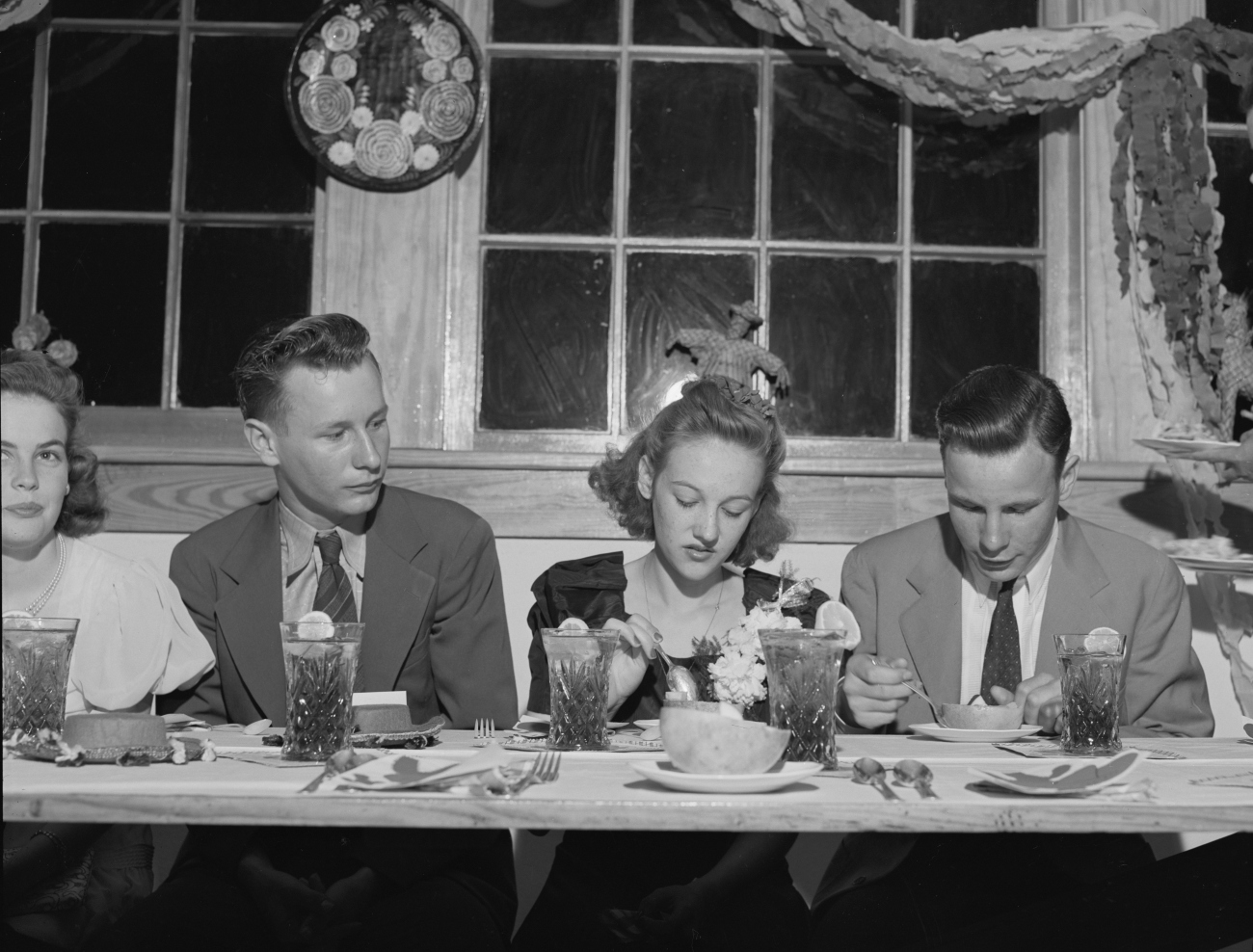 1940s Spanish Club Formal Dinner in Saint Agustine TX