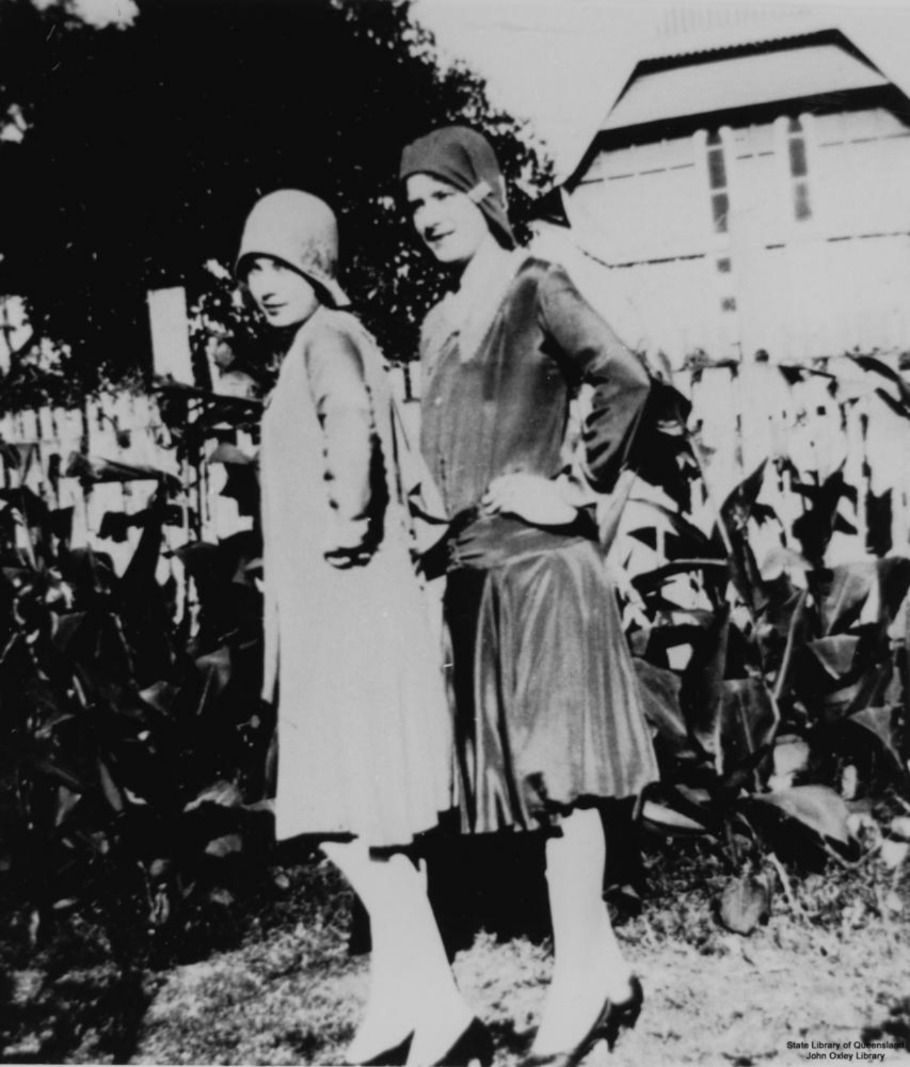 2 Flappers Pose for a Photo Outside in 1925
