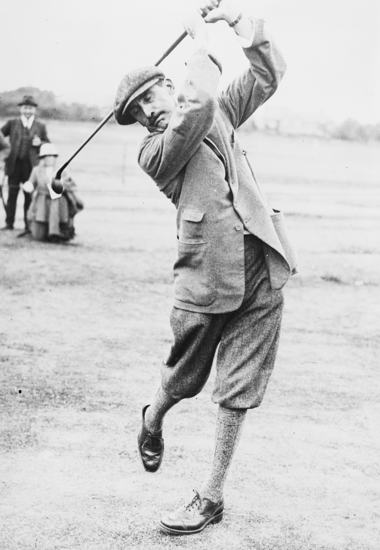 Knickerbockers on Man Playing Golf