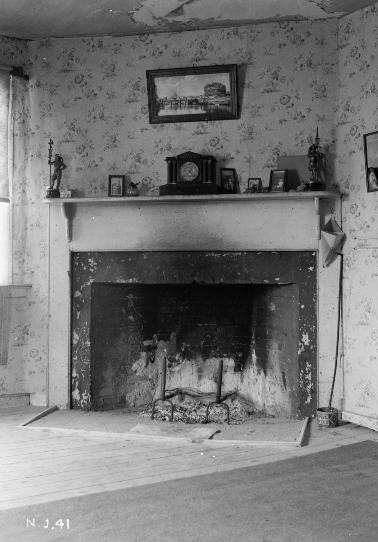 Cedar Bridge Tavern HABS photograph