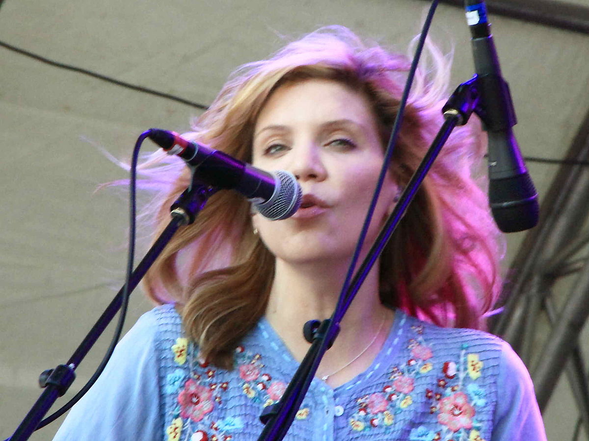 1200px-Alison_Krauss_TFF
