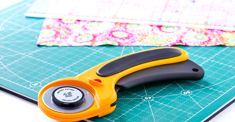 Sew at Home Mummy: Fix Sliding Cutting Mats - keep them put!