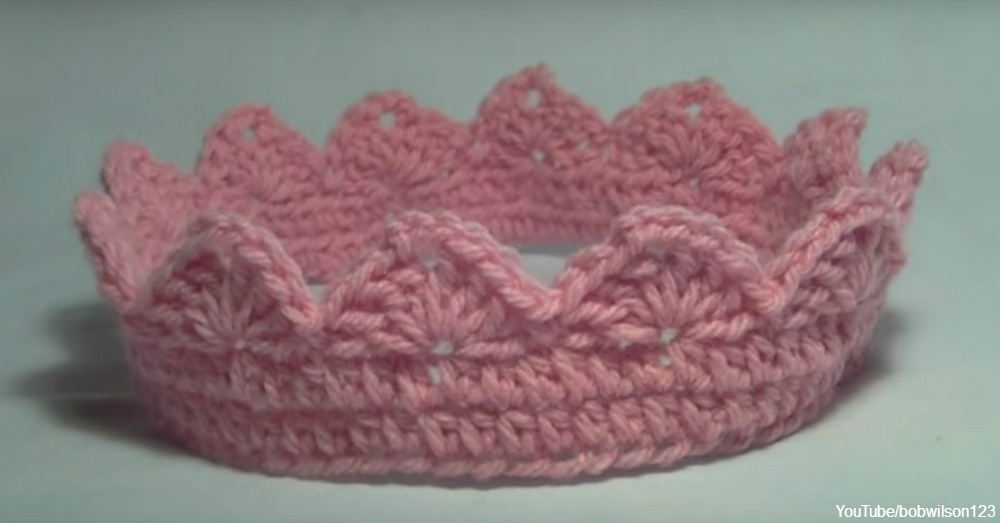 This Crochet Crown Is the Perfect Royal Accessory for Princesses of All