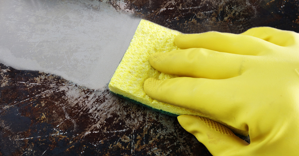 Make Those Charred Pots Shine Again With This One Ingredient Cleaning