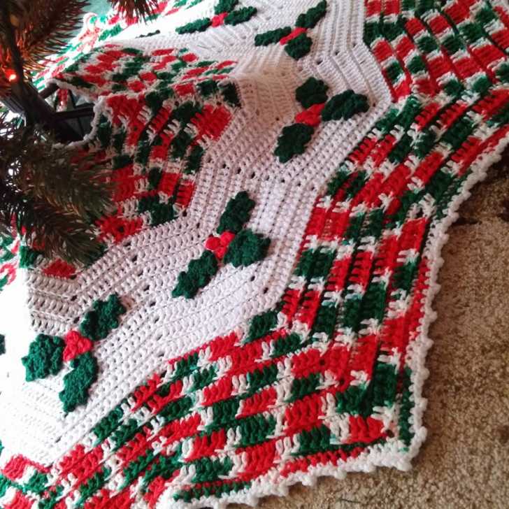 Top 12 Crochet Tree Skirts Of The Year! Page 2 Crafty House