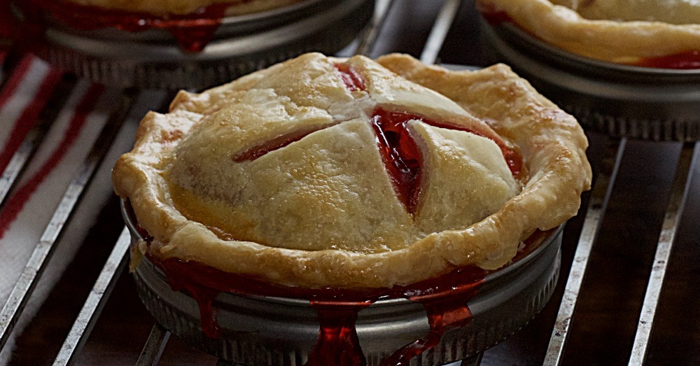 4 Ways To Bake In A Mason Jar Crafty House