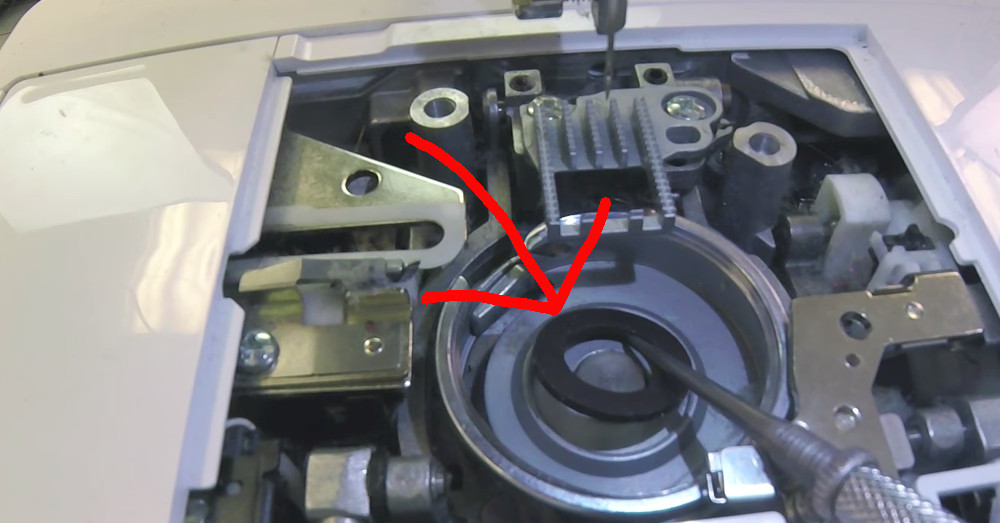 Make Sure Your Drop In Bobbin Machine Is Clean With These Simple Hacks! Crafty House