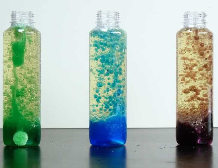 She Starts With Oil And Gets This Awesome Science Experiment Her Kids ...
