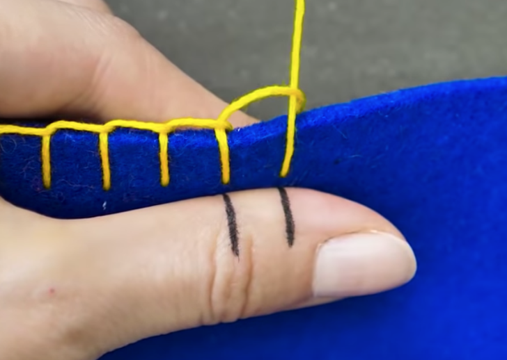 BRILLIANT SEAM GUIDE TRICK  Sewing hacks, Sewing, Seam guide