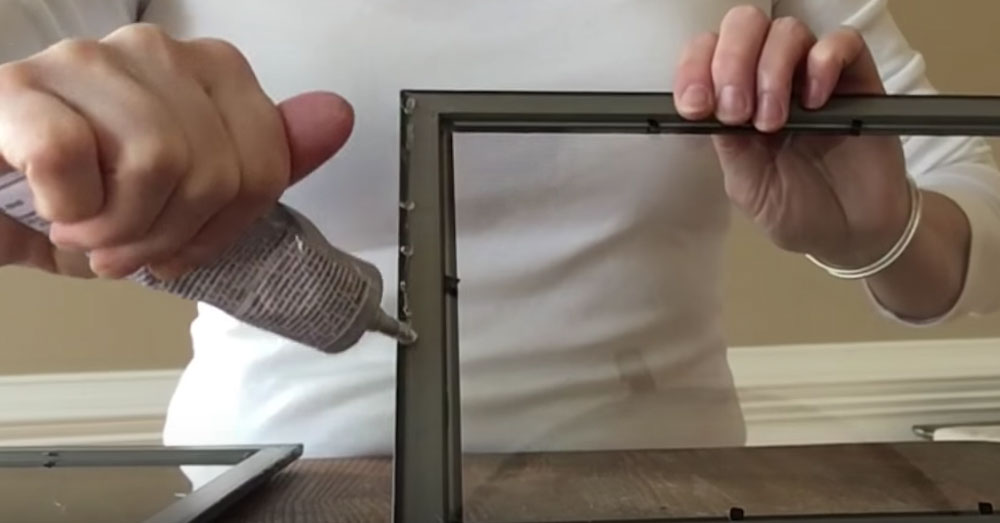 You Won’t Believe What She Does With These Dollar Store Picture Frames